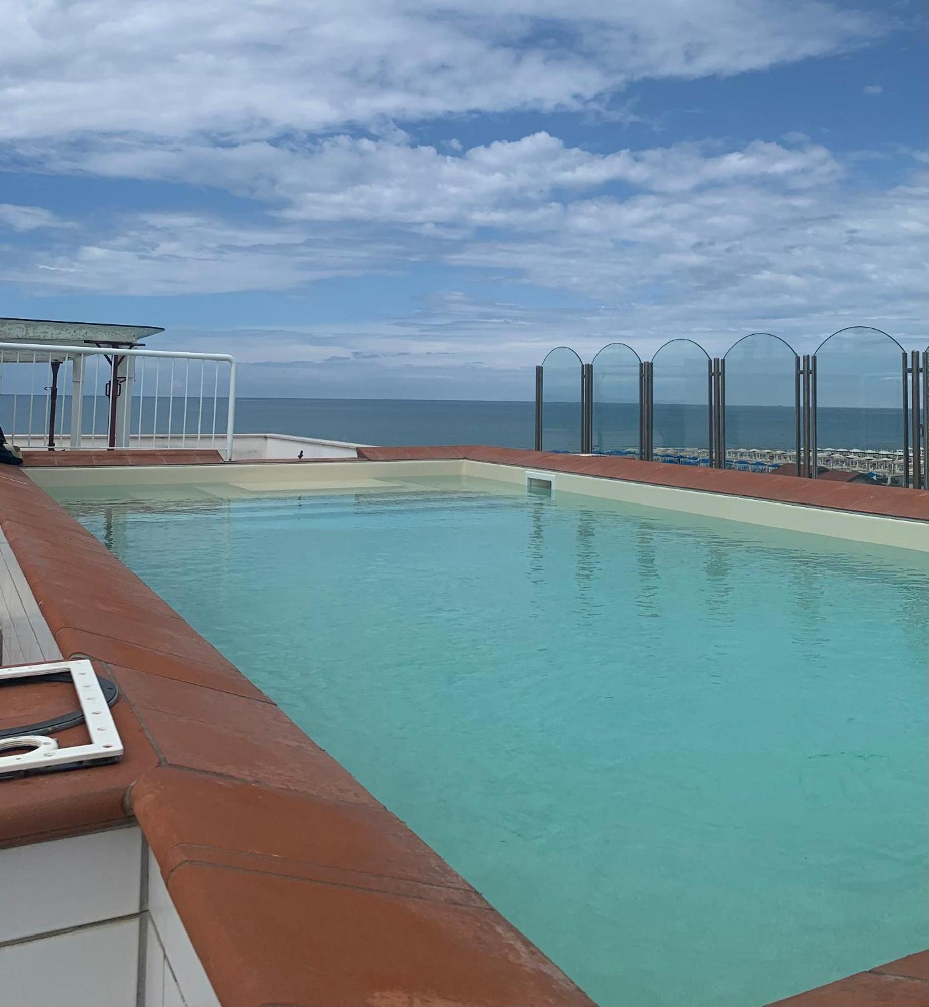 Saporedimare - Full Comfort Quiet With Seaview Rooftop Pool Marina di Pietrasanta